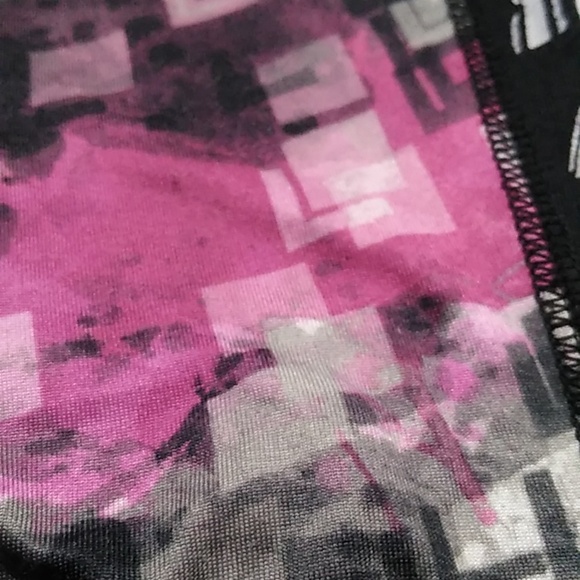 🩷 Girls Gymnastics Capris Size Youth Small - Picture 2 of 5